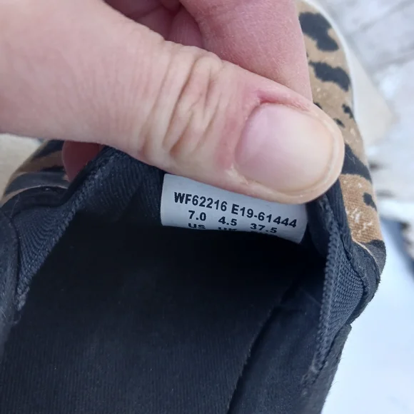 KEDS Womens 7 Slip On Dream Foam Double Decker Sneakers Tennis Shoes  Leopard - Picture 8 of 8